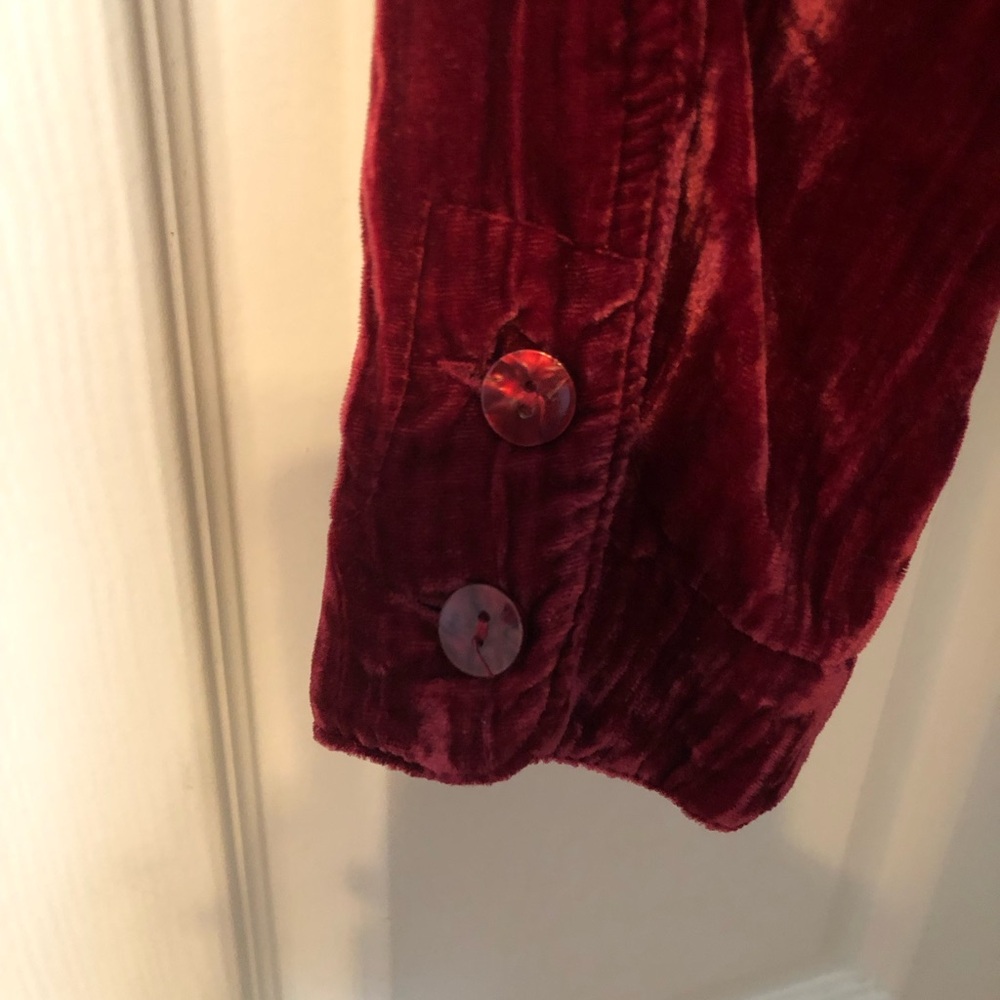 Red Crushed Velvet Button Up Jacket With Chest Pockets by Croft & Barrow SZ Med - Picture 7 of 7
